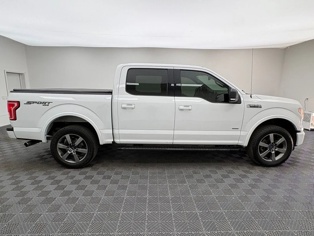Used 2016 Oxford White Ford XLT image 7