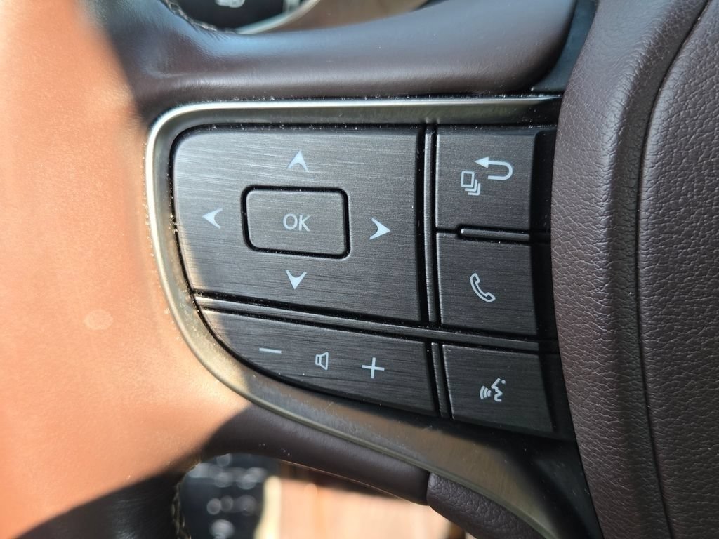 Used 2018 White Pearl Lexus 500 Base image 18
