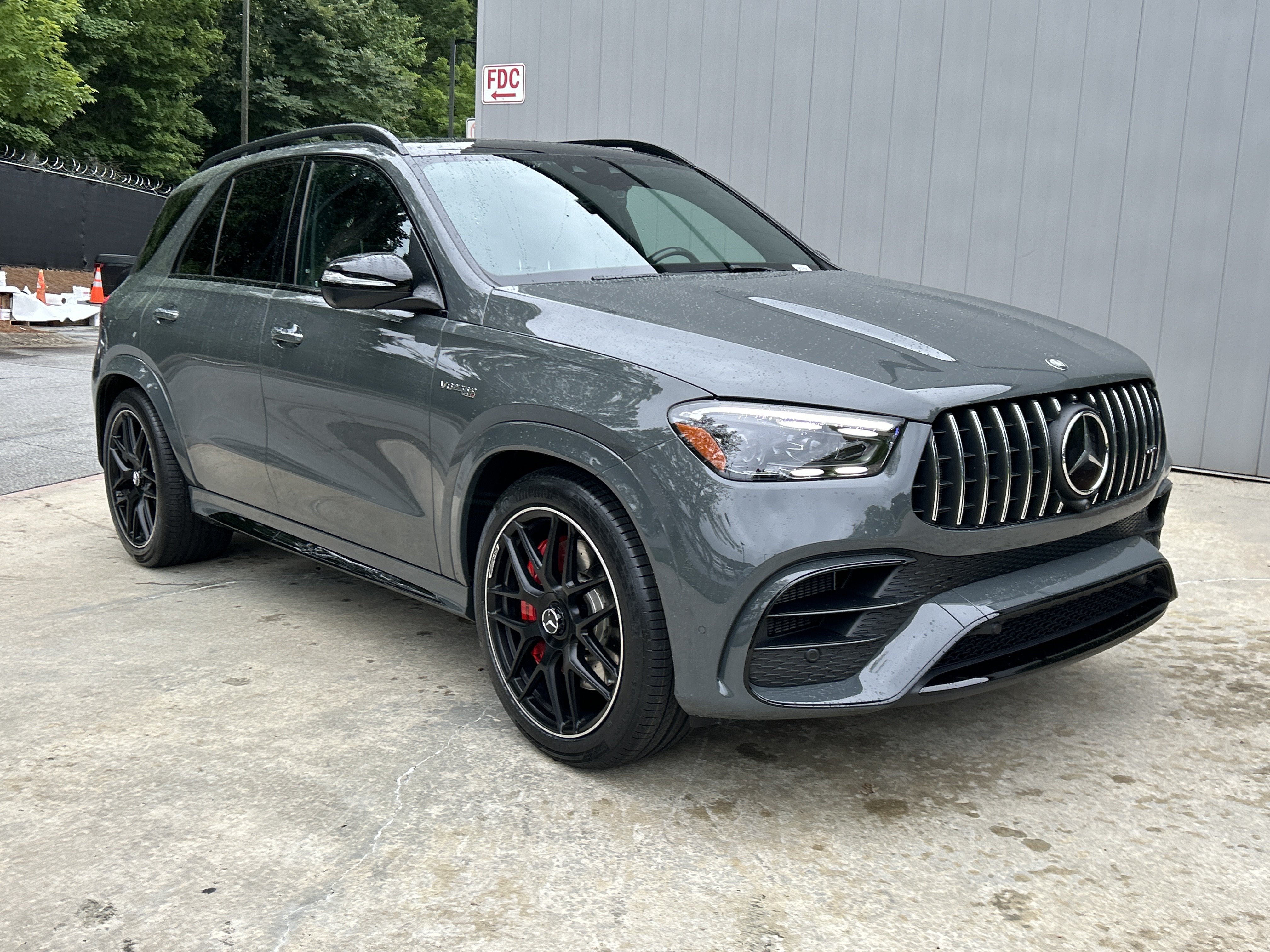 Certified Used 2026 MANUFAKTUR Silicon Grey Mercedes-Benz AMG® GLE 63 S 4MATIC®+ SUV image 4