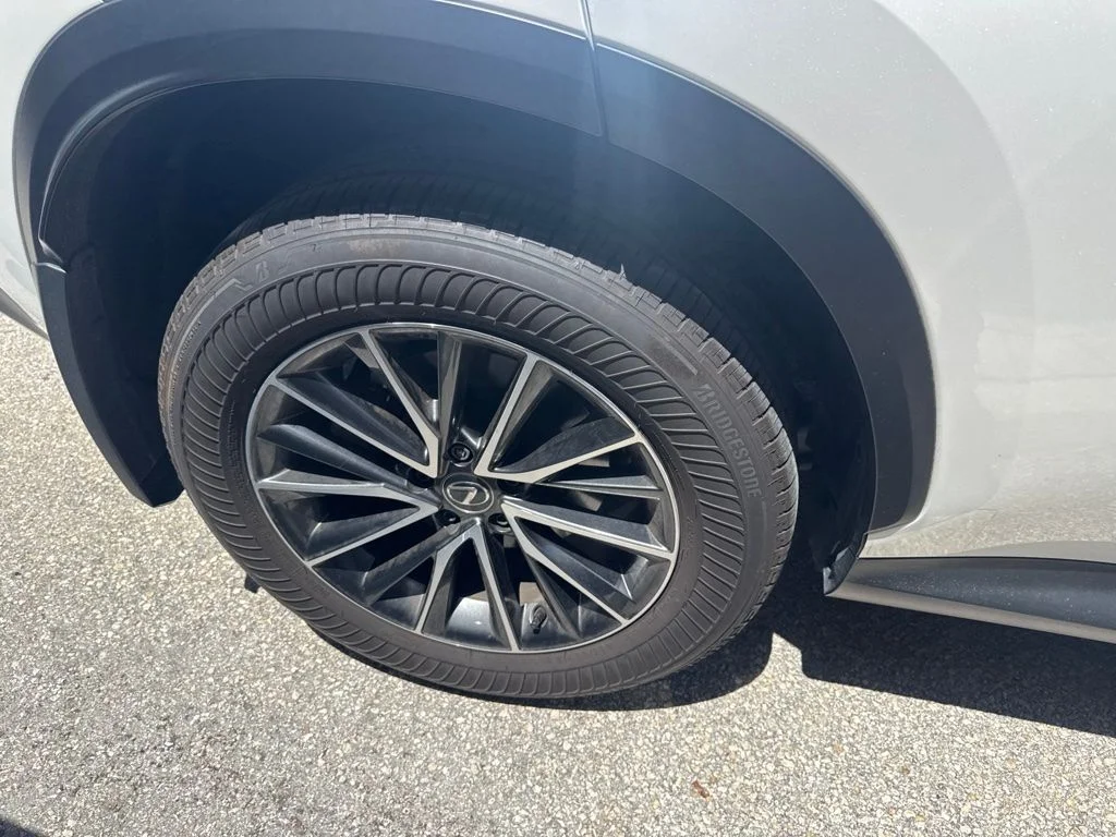 Certified Used 2025 White Lexus 350h Base image 16