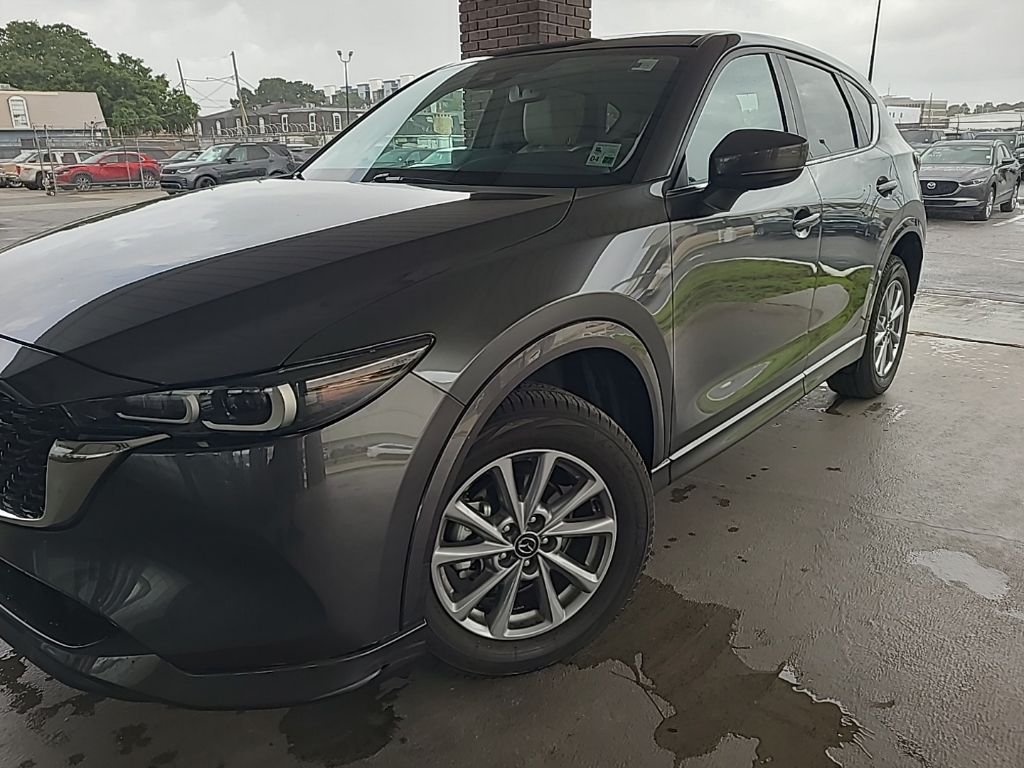 2024 Mazda CX-5 S Preferred package Auto AWD's photo