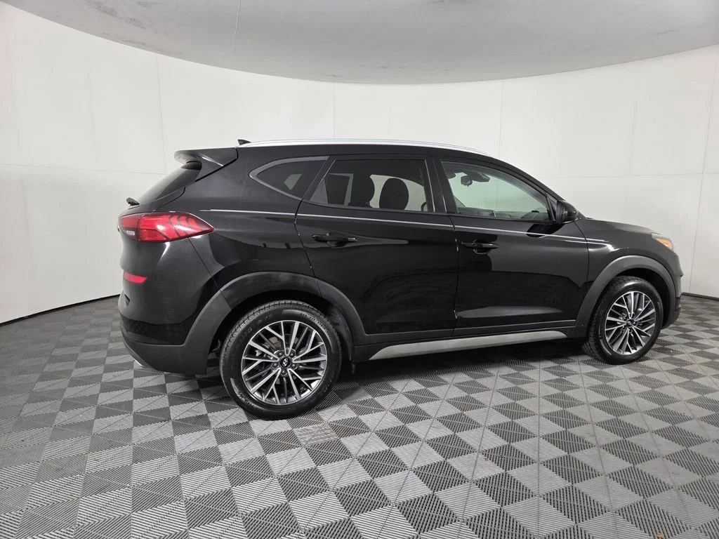 Used 2019 Black Noir Pearl Hyundai SEL image 4