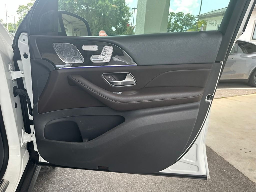 Used 2020  Mercedes-Benz GLS 450 image 37