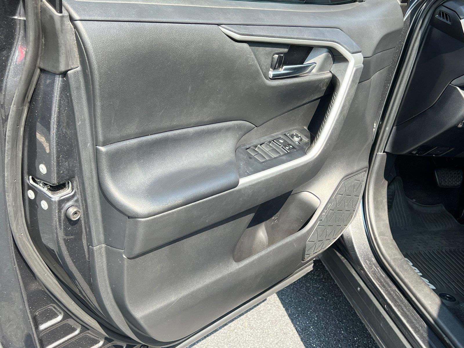 Used 2020 Magnetic Gray Metallic Toyota XLE image 10