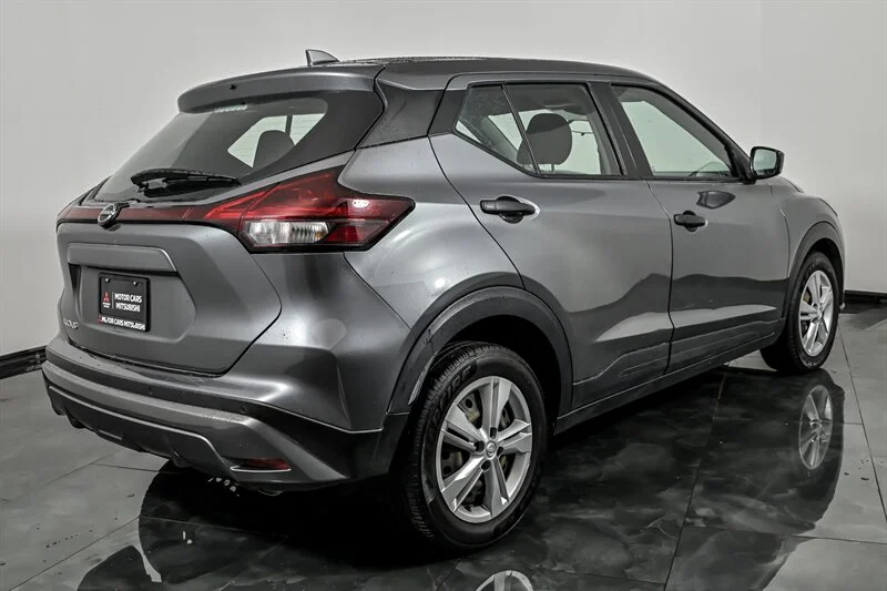 Used 2024 Gun Metallic Nissan S image 9