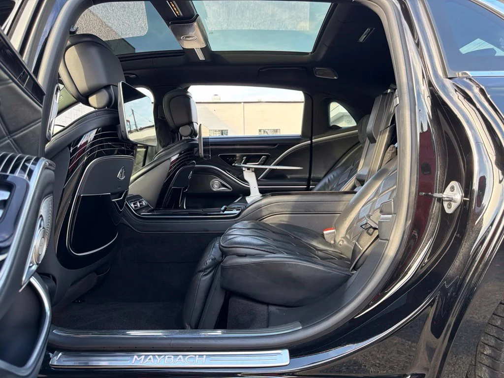 Used 2023 Black Mercedes-Benz Maybach S 580 image 33