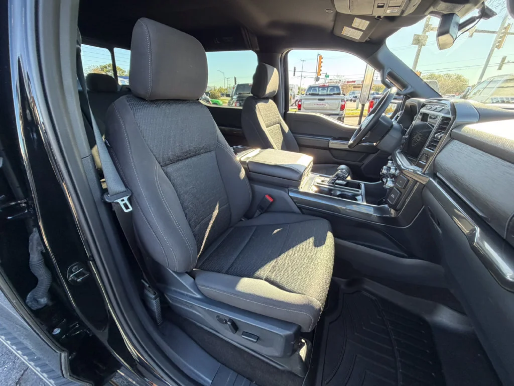 2023 Ford F-150 XLT - Photo 16