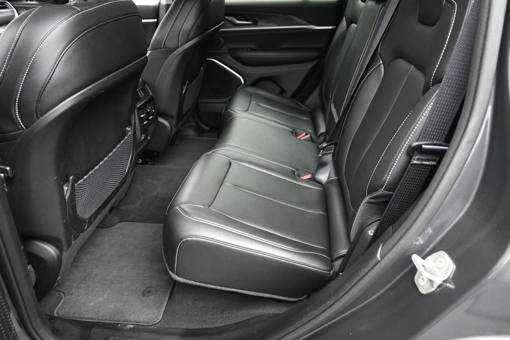 Used 2023 Gray Jeep Limited image 12