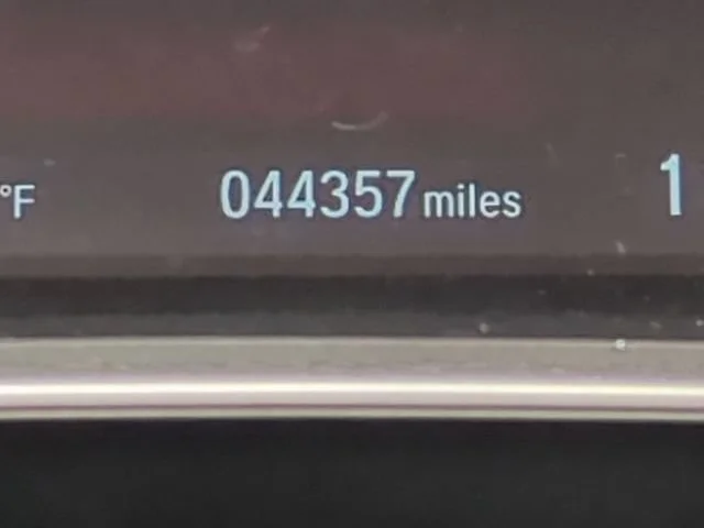 Used 2018 Silver Honda Touring image 15
