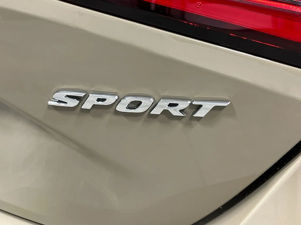 2026 Honda Civic Hatchback Sport - Photo 8