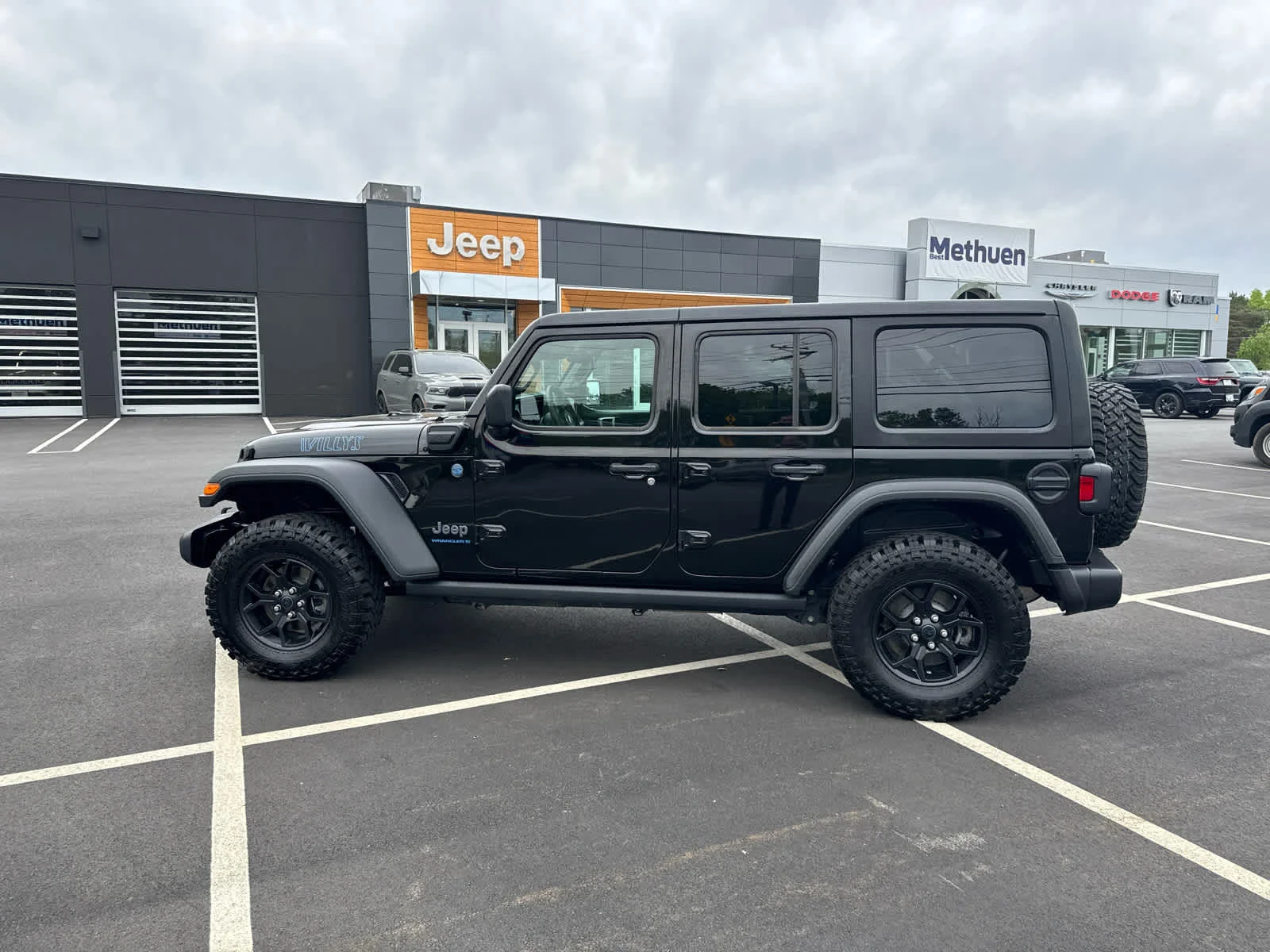 2025 Jeep Wrangler 4xe Willys 4XE's photo