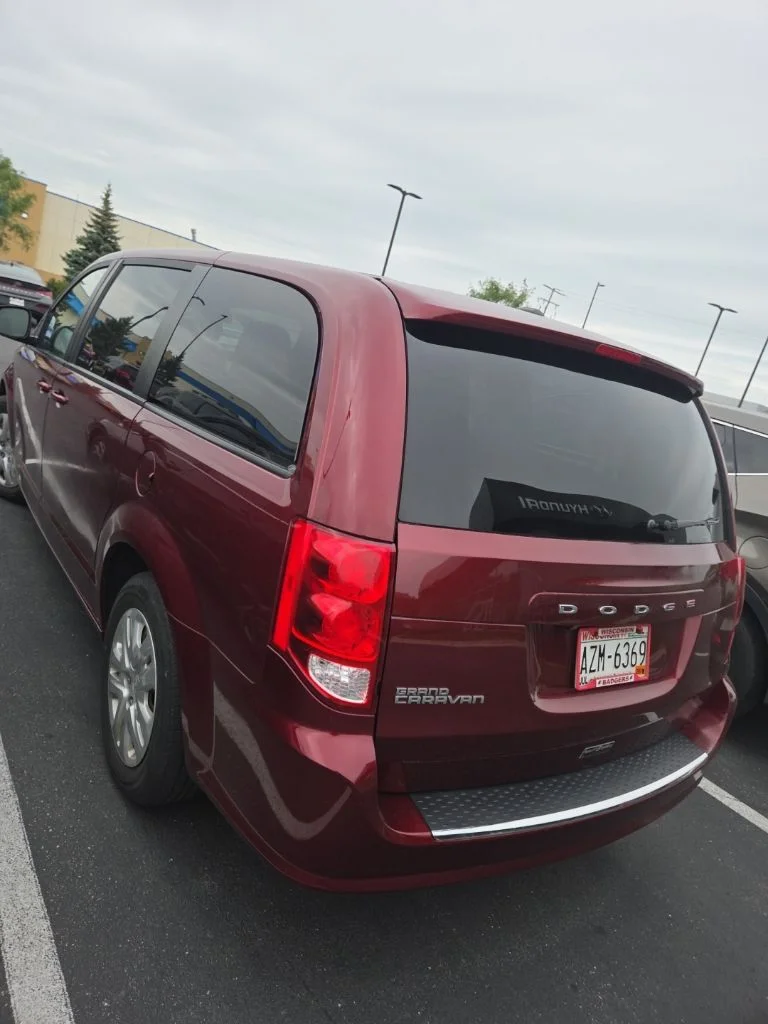Used 2018 Red Dodge SE image 4