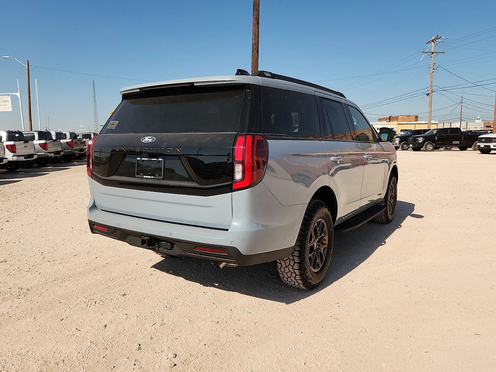 New 2027 Glacier Gray Metallic Tri-Coat Ford Tremor image 7