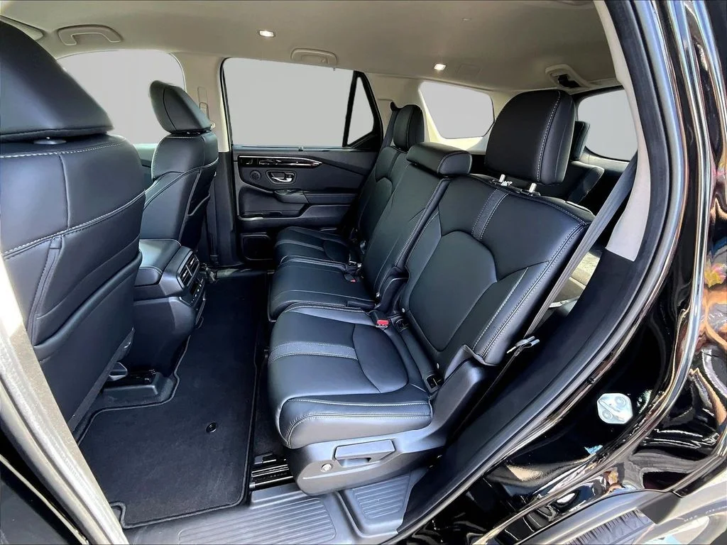New 2026 Crystal Black Pearl Honda AWD EX-L image 24
