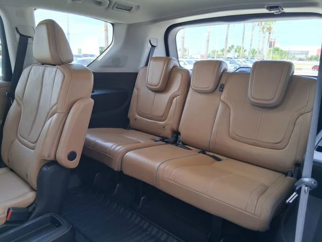 Used 2025 White INFINITI SENSORY image 24