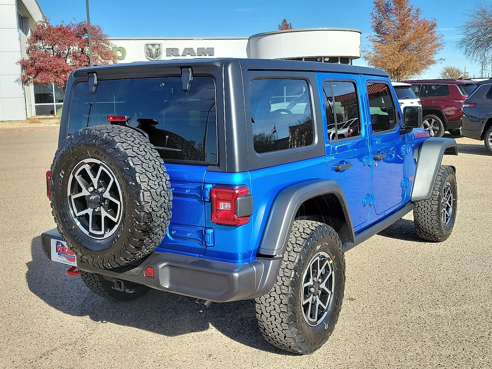 New 2026 Hydro Blue Pearlcoat Jeep 4-DOOR RUBICON image 4