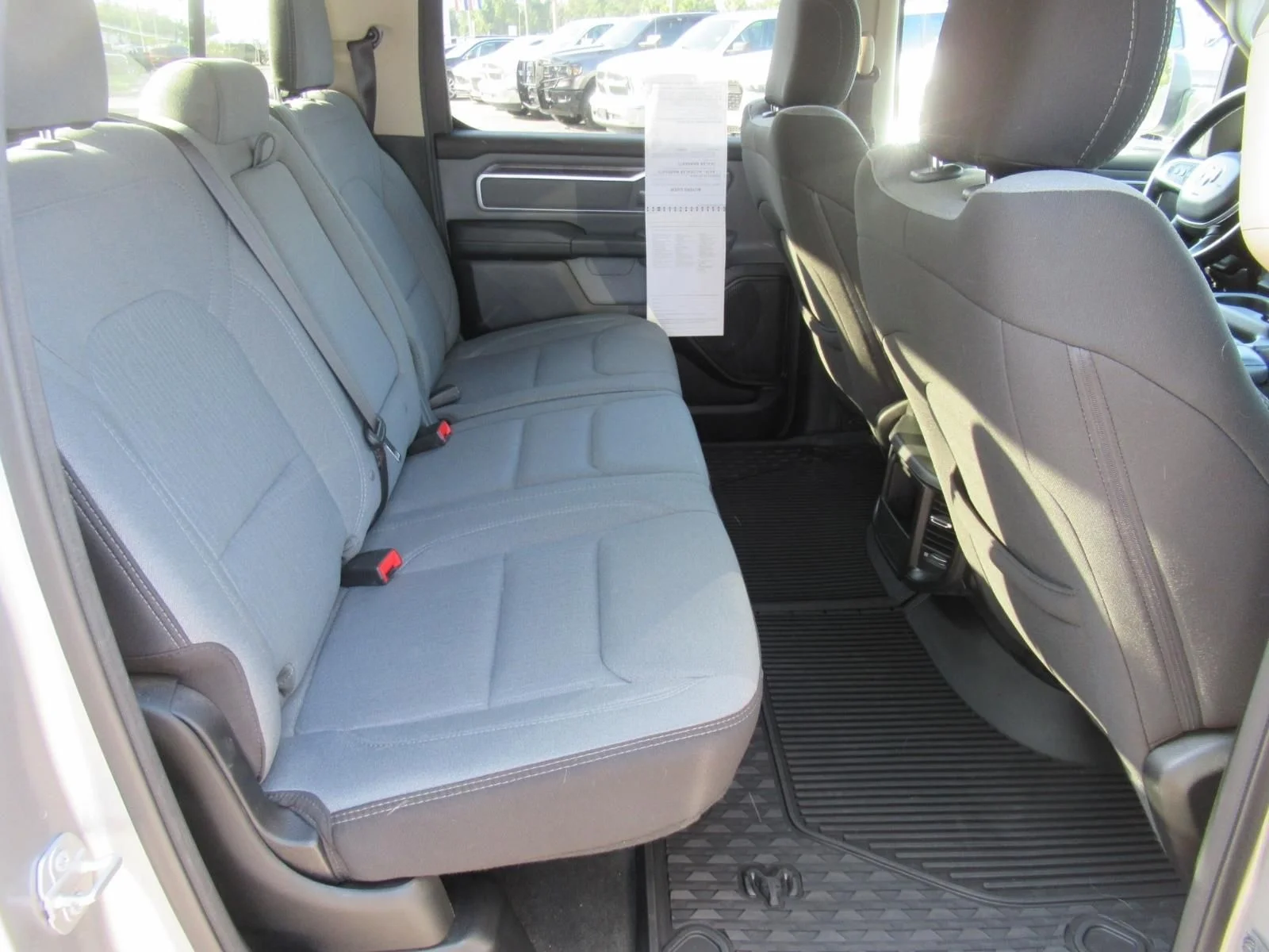 Used 2020 Silver Ram Big Horn/Lone Star image 34