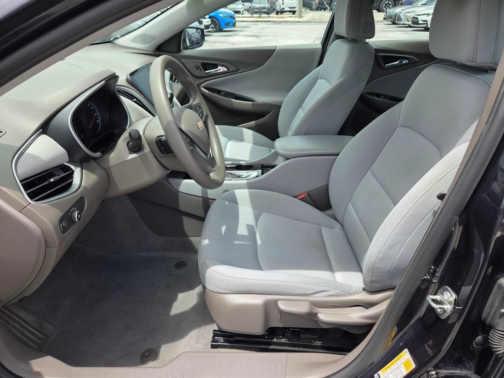 2022 Chevrolet Malibu 1LS - Photo 5