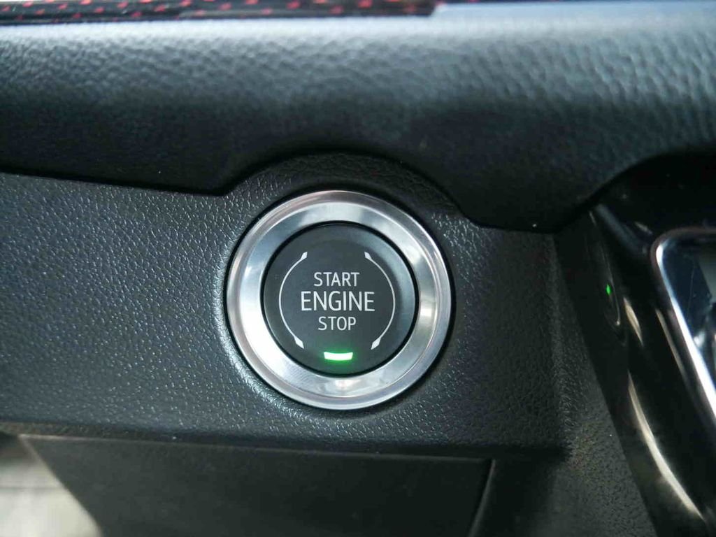 Used 2026  Chevrolet Z71 image 31