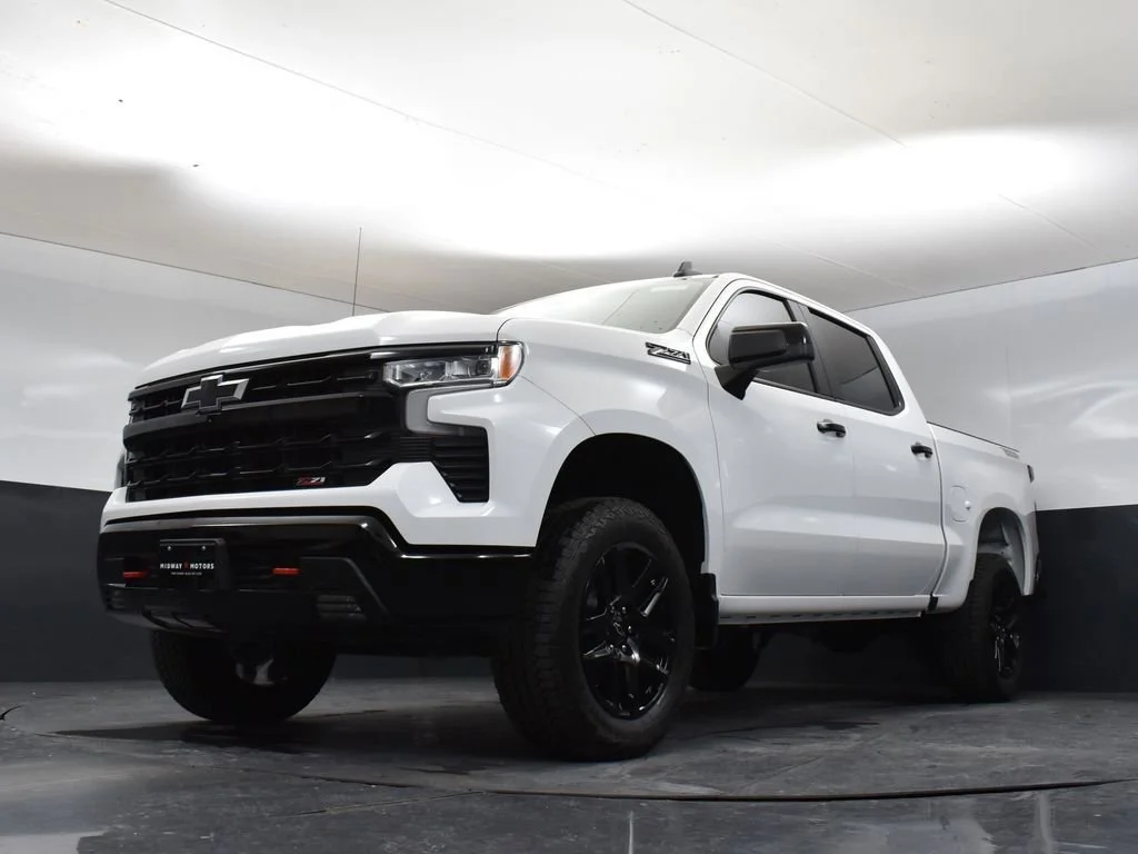 New 2026 Summit White Chevrolet LT Trail Boss image 35