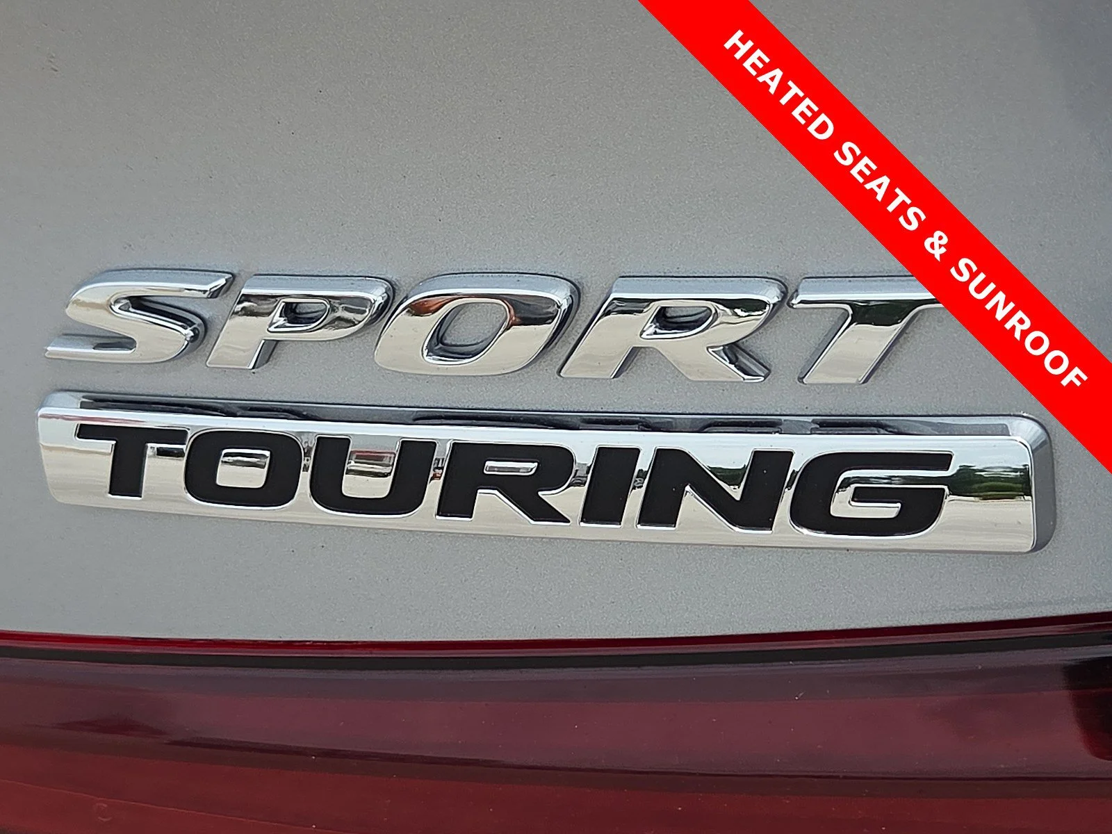 Used 2025 Solar Silver Metallic Honda Sport Touring image 8