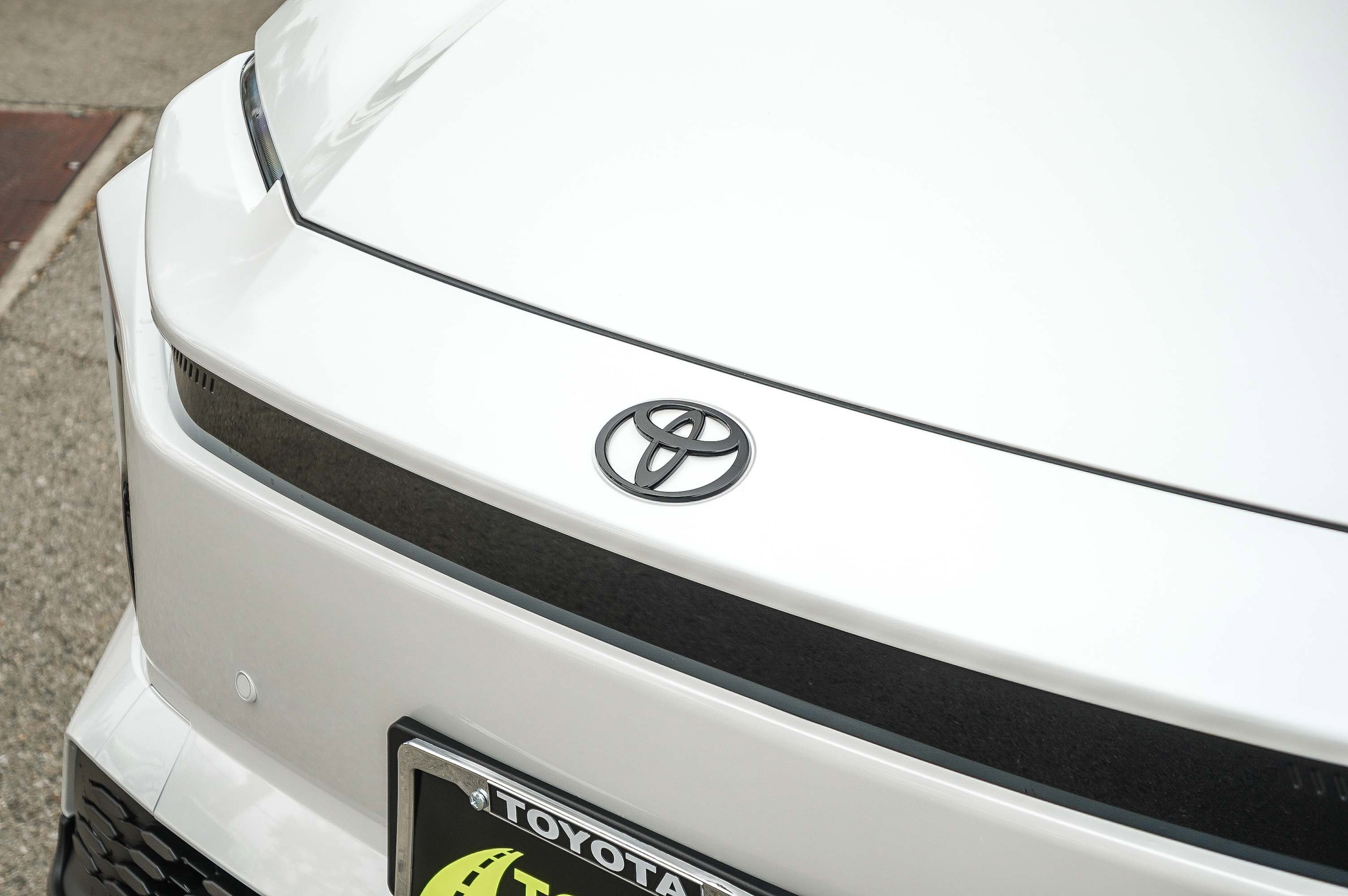 2026 Toyota C-HR SE - Photo 9