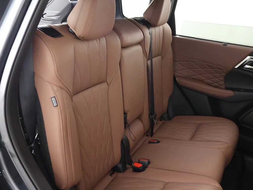 2025 Mitsubishi Outlander SEL - Photo 37