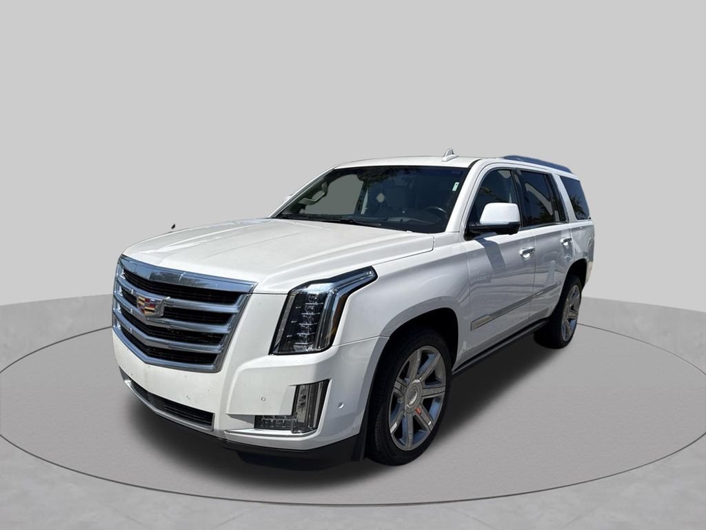 Used 2018 Crystal White Tricoat Cadillac Premium Luxury image 11