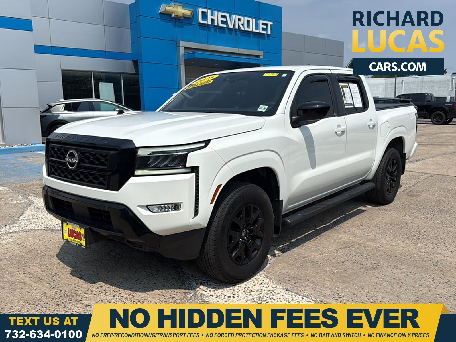 Glacier White 2023 Nissan Frontier Pickup Truck Four-Wheel Drive