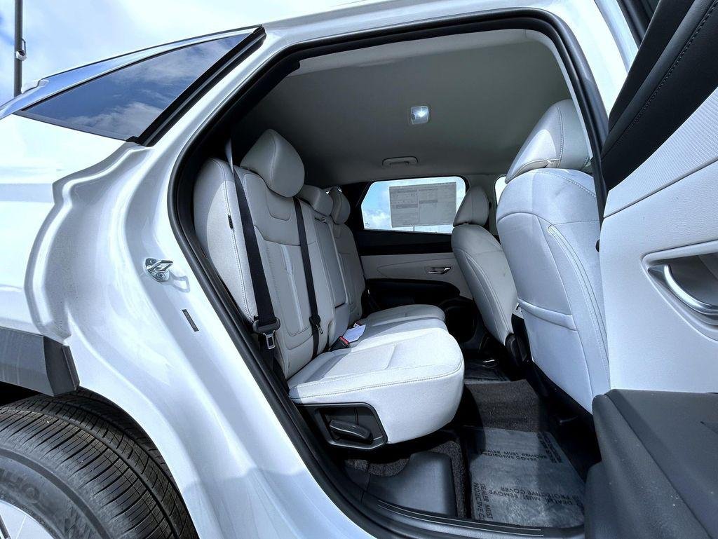 New 2026 White Pearl Hyundai SEL AWD image 18