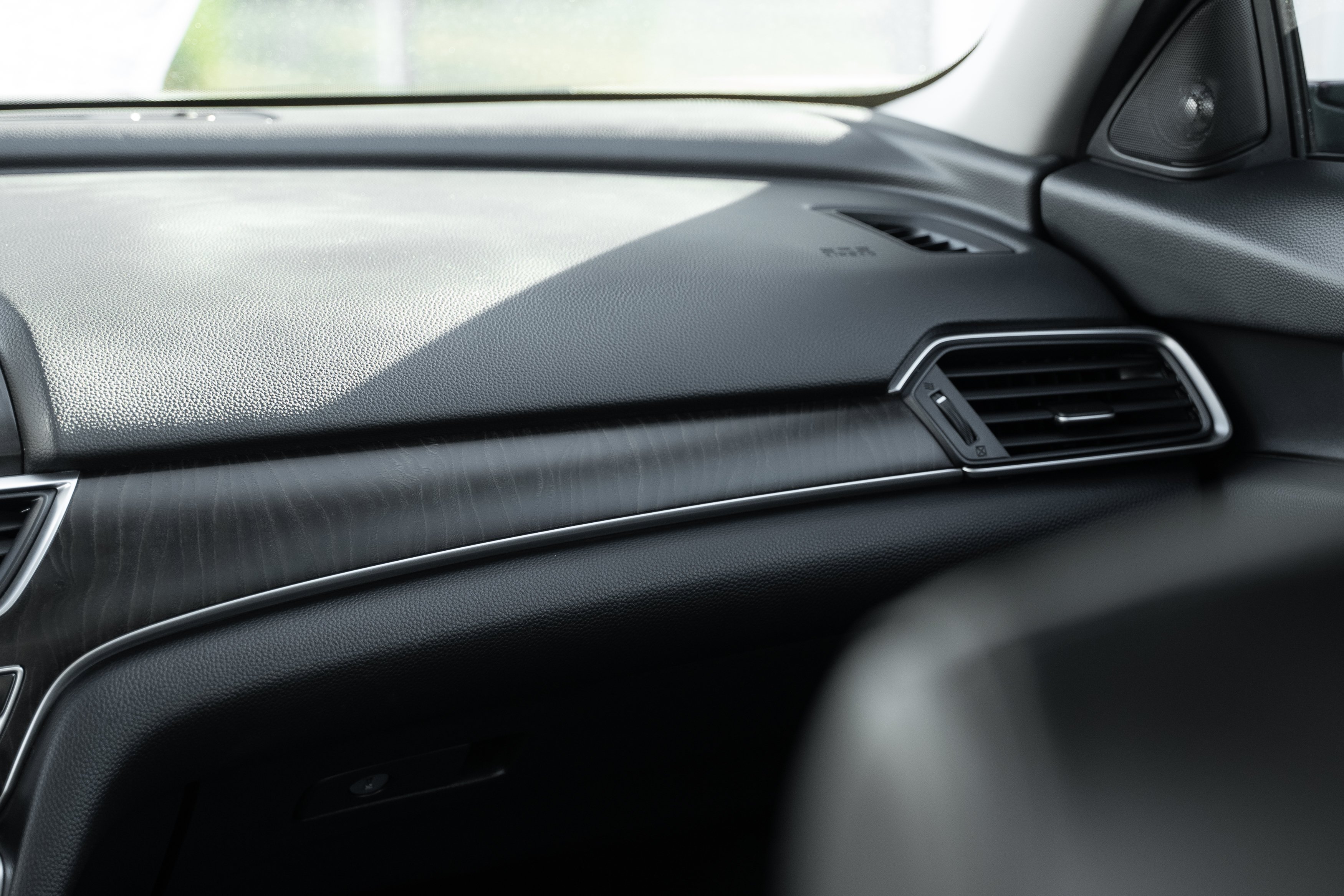 Used 2022 Crystal Black Pearl Honda Touring image 12