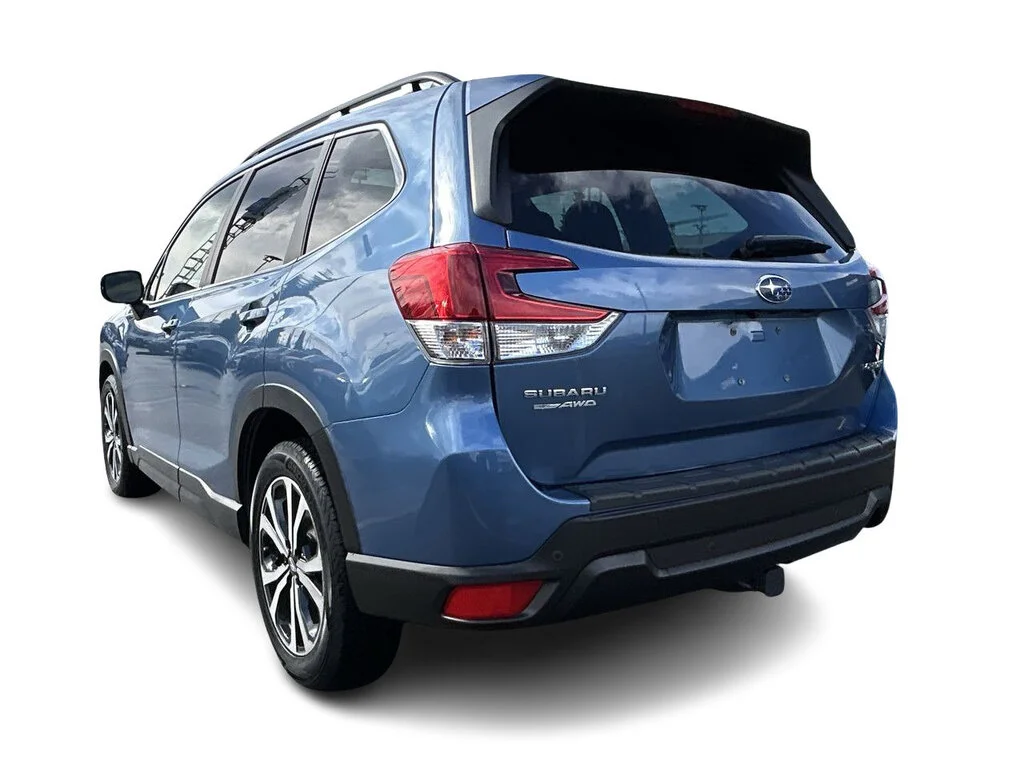 Used 2023 Horizon Blue Pearl Subaru Limited 2.5L CVT Low Mileage   Local BC image 10
