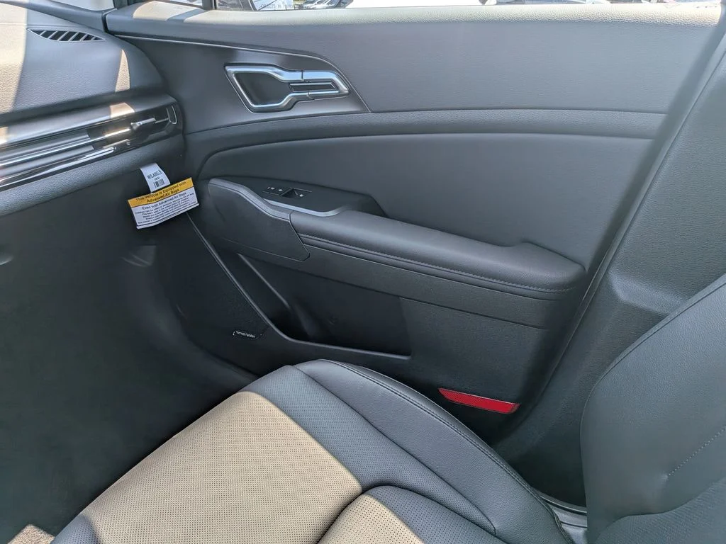 2026 Kia Sportage SX - Photo 12