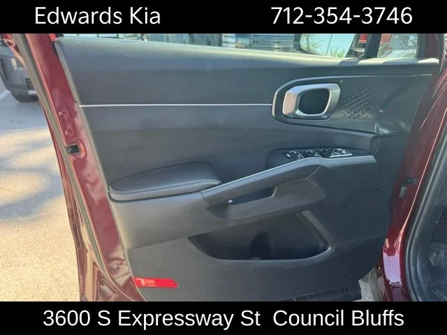 2025 Kia Sorento S - Photo 11