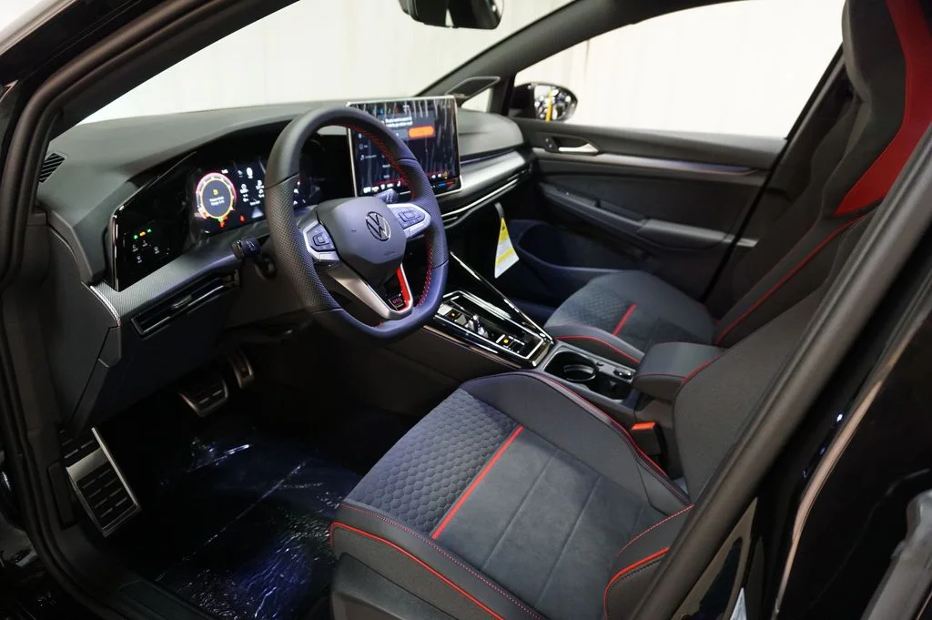 New 2026 Black Volkswagen 2.0T SE image 9