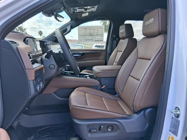 New 2026 Polar White Tricoat Chevrolet High Country image 19