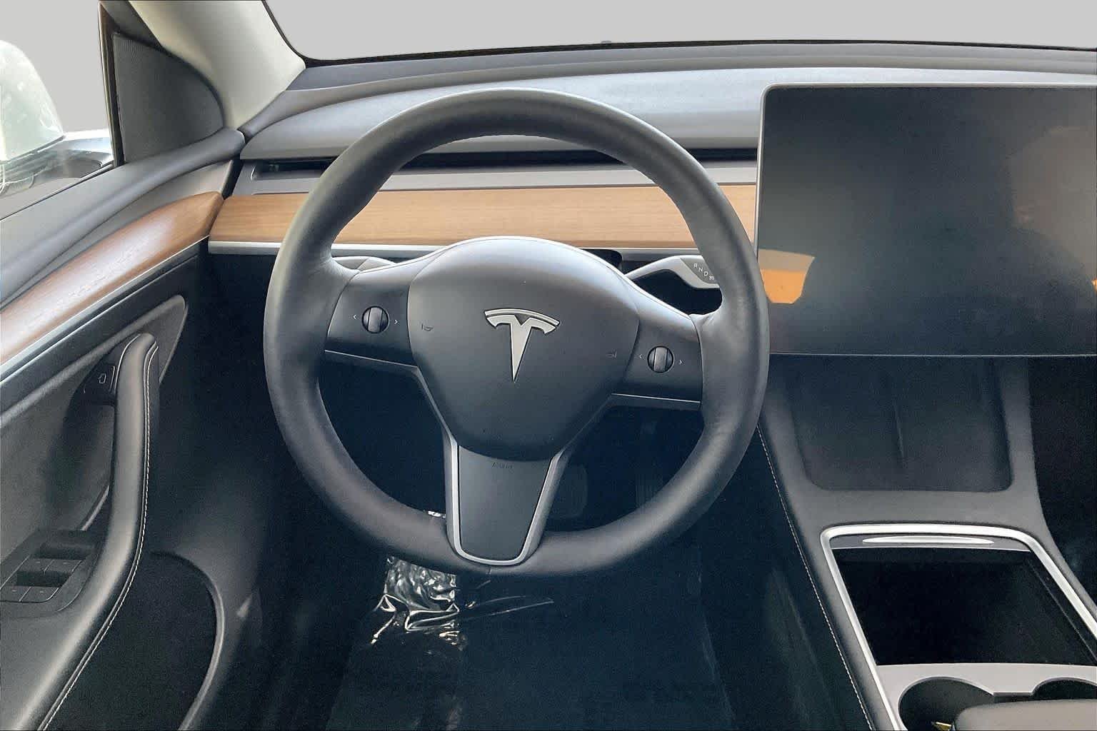 Used 2023 Pearl White Multi-Coat Tesla  image 5