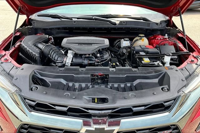 Used 2022 Red Chevrolet RS image 9