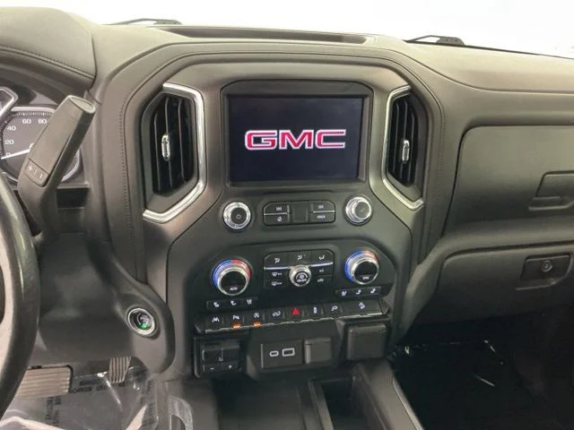 Used 2020 White GMC AT4 image 21