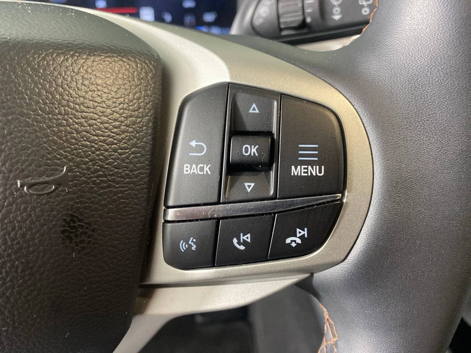 Used 2026 Vapor Blue Metallic Ford Active image 15
