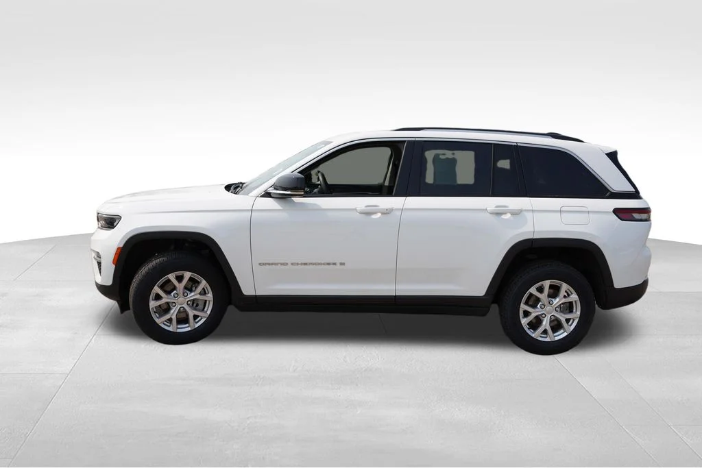 Used 2023 White Jeep Limited image 9