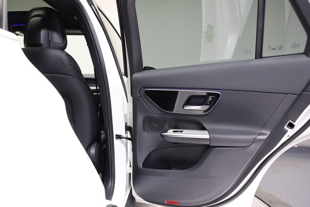 Certified Used 2026 Polar White Mercedes-Benz GLC 300 image 49
