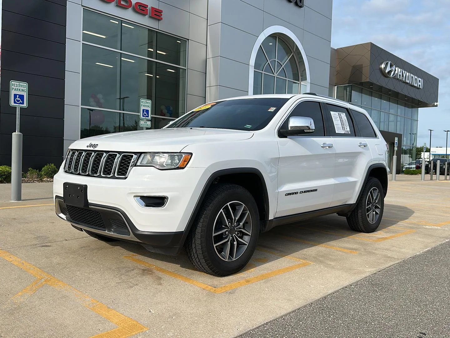 Certified Used 2021 Bright White Clearcoat Jeep Limited image 1