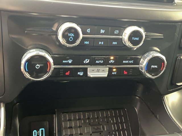 Used 2024 Oxford White Ford XLT image 30