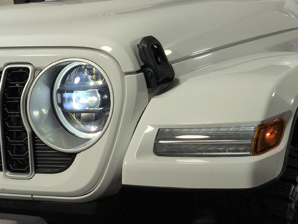 Used 2024 White Jeep Sahara 4xe image 12