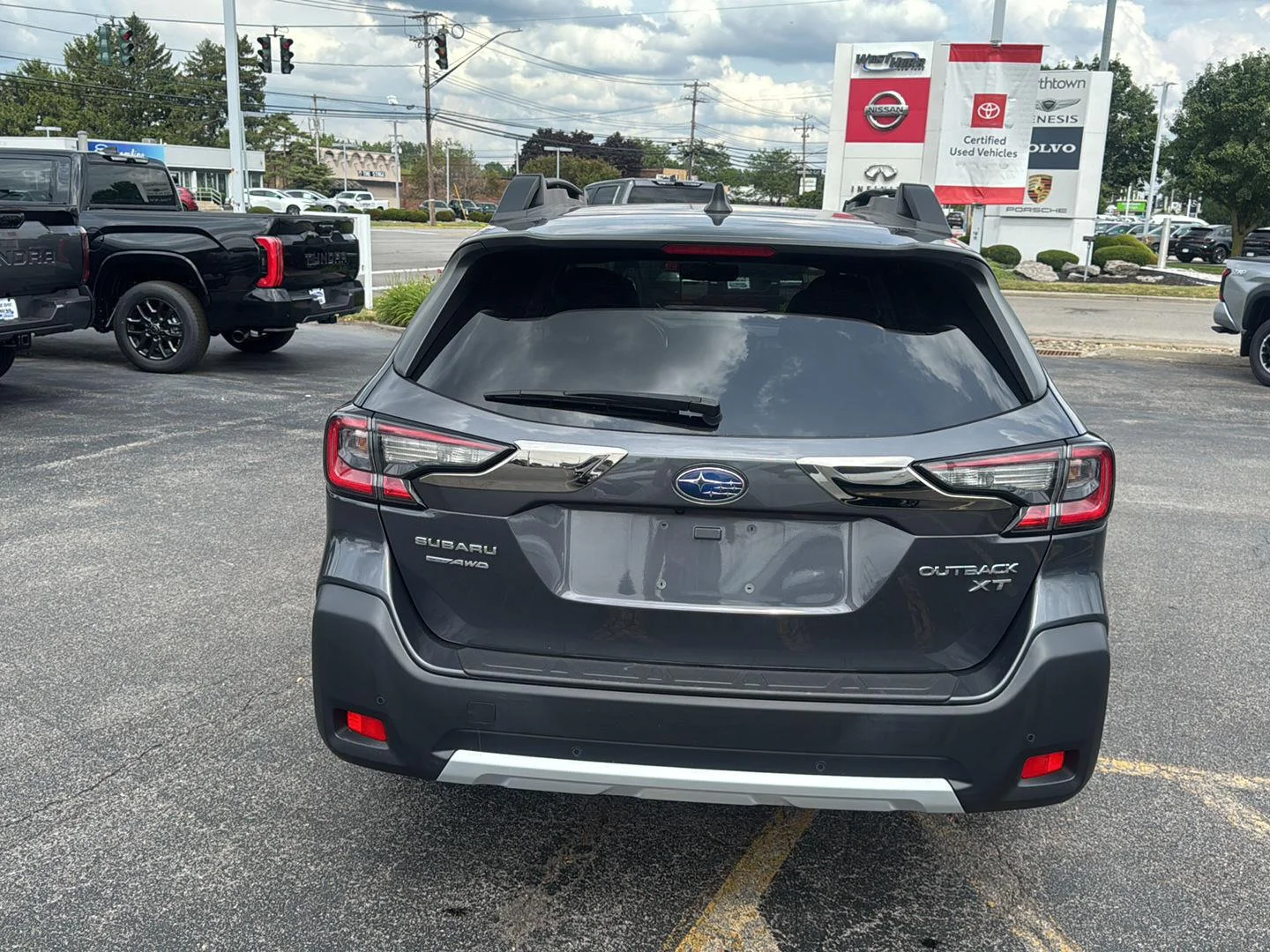 Used 2023 Magnetite Gray Metallic Subaru Limited XT image 5