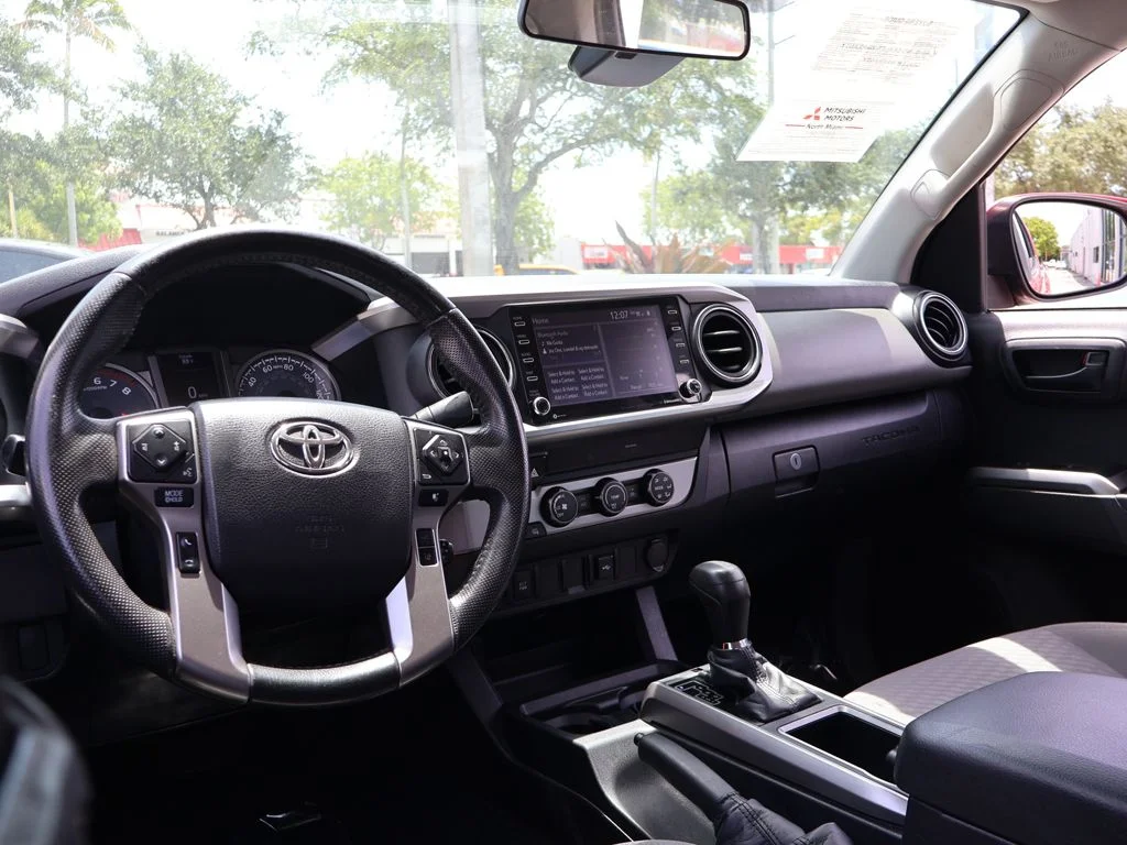 Used 2022 Red Toyota SR5 image 22
