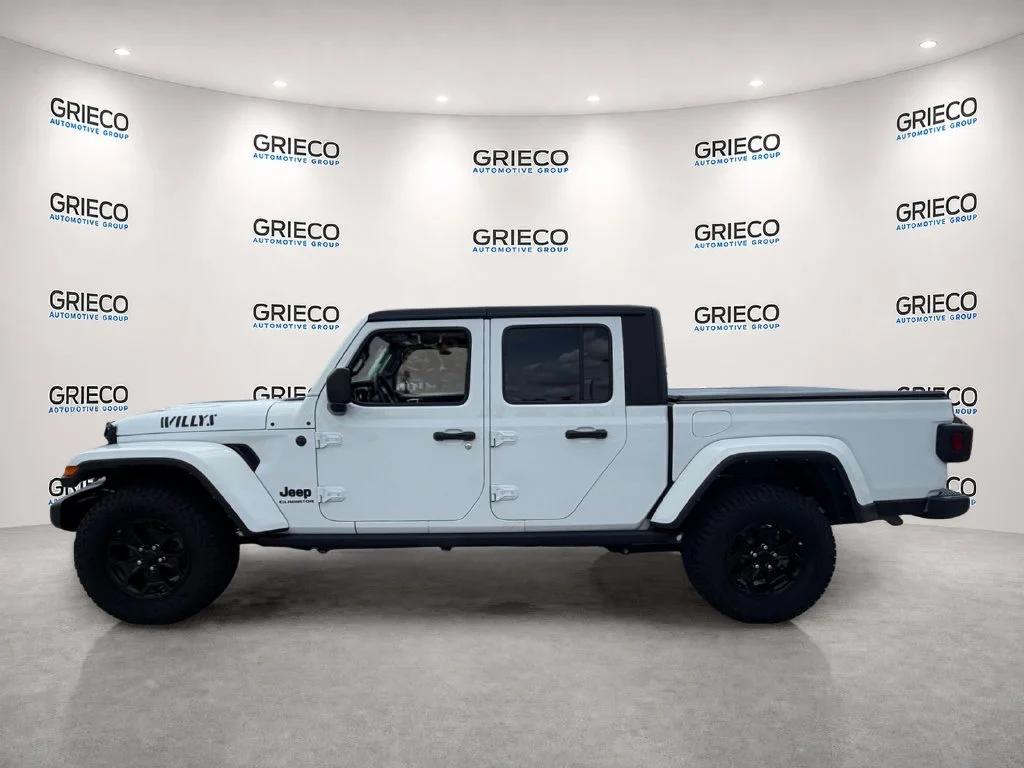 Used 2022 White Jeep Willys image 4