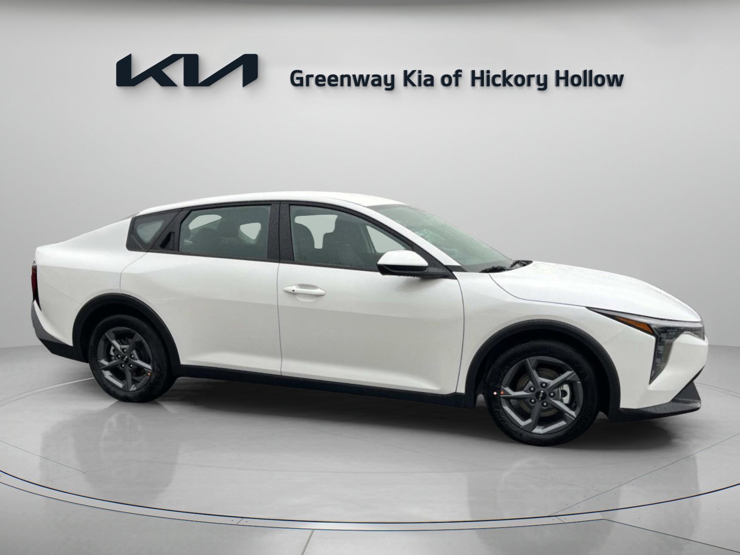 New 2025 Snow White Pearl Kia LXS image 8