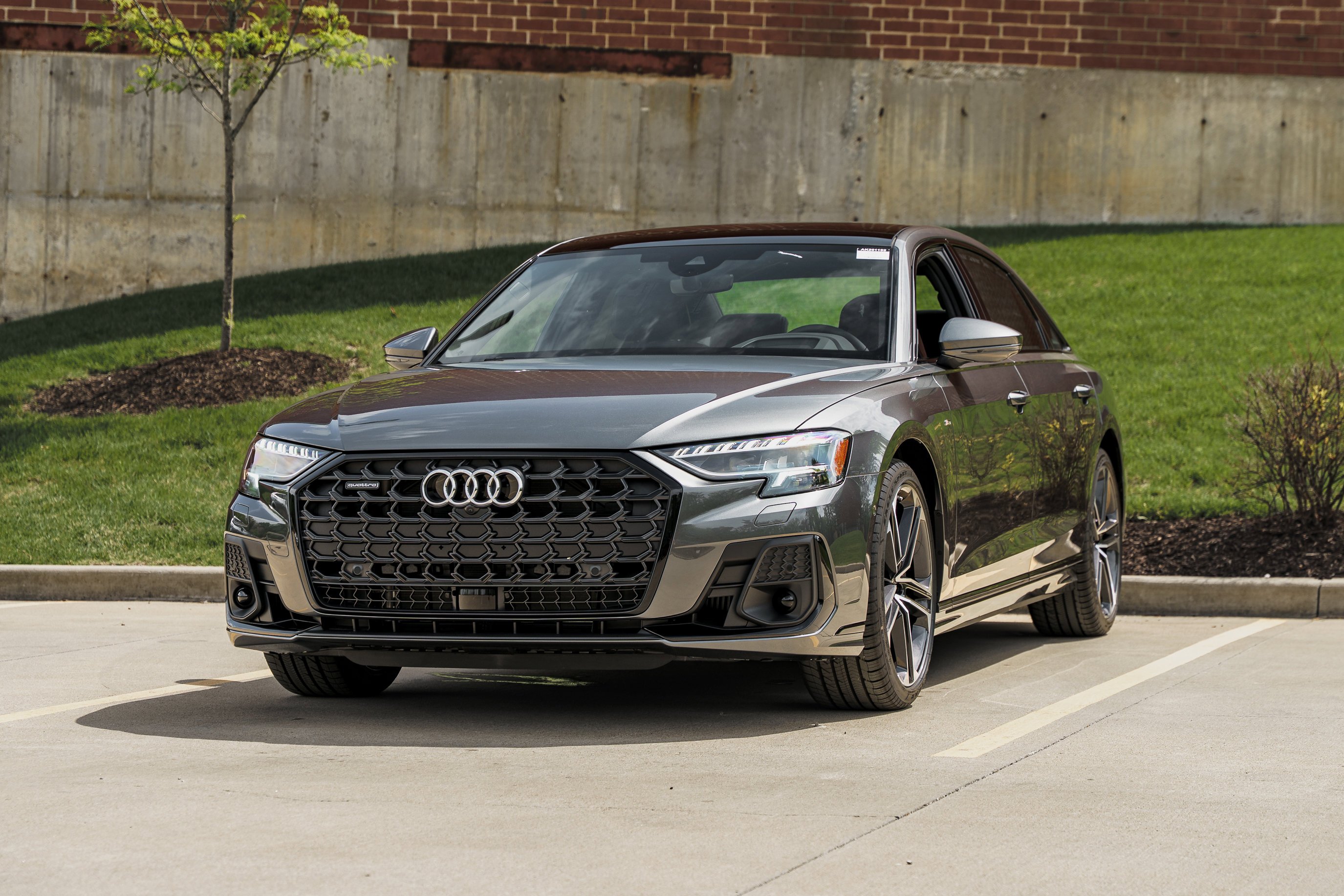 New 2026 Daytona Gray Pearl Effect Audi  image 7
